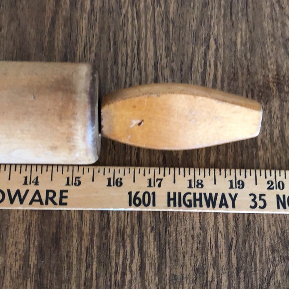 Vintage Wooden Rolling Pin - Picture 4 of 4